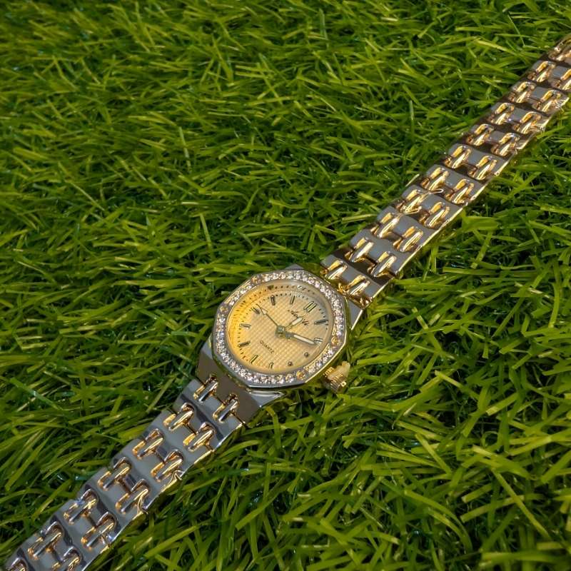 Gold Chain Watch Aogili with Gold Octagonal Dial - Image 2