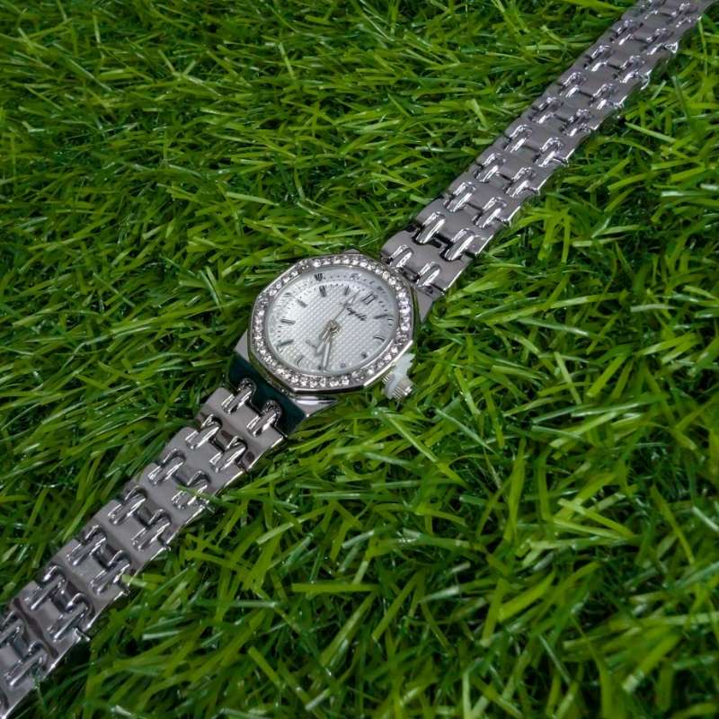 Silver Chain Aogili Watch with White Octagonal Dial - Image 3